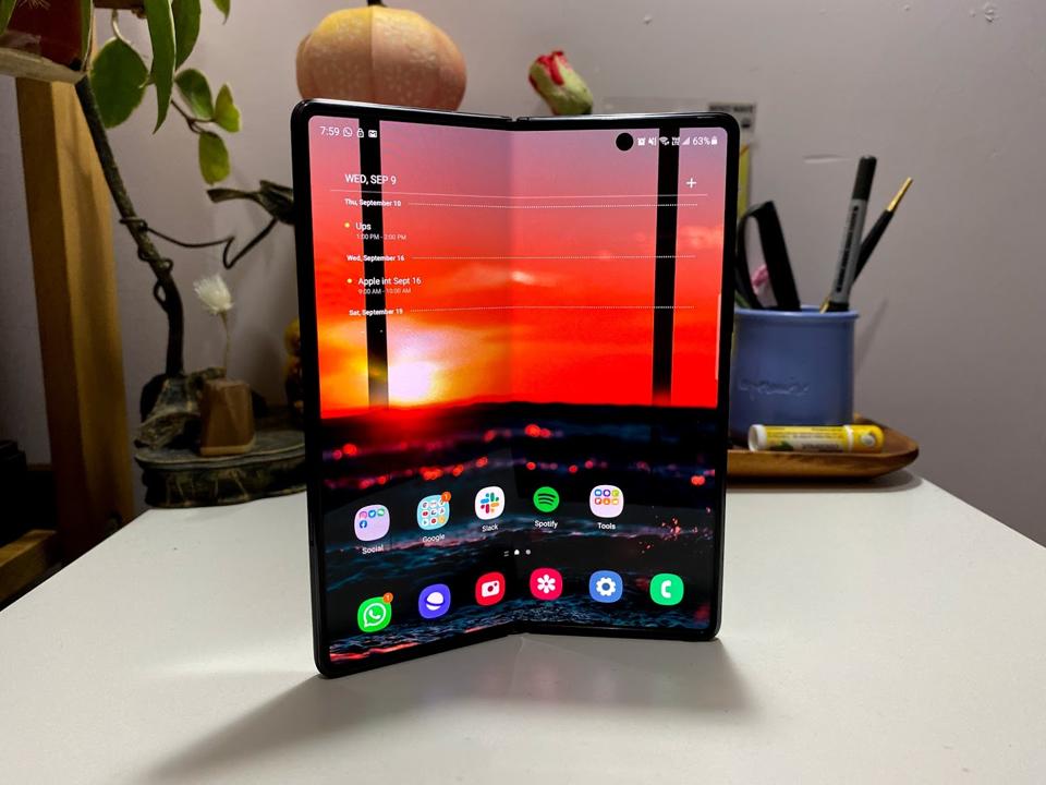 Samsung Galaxy Z Fold 2 Review: Second Time Is The Charm