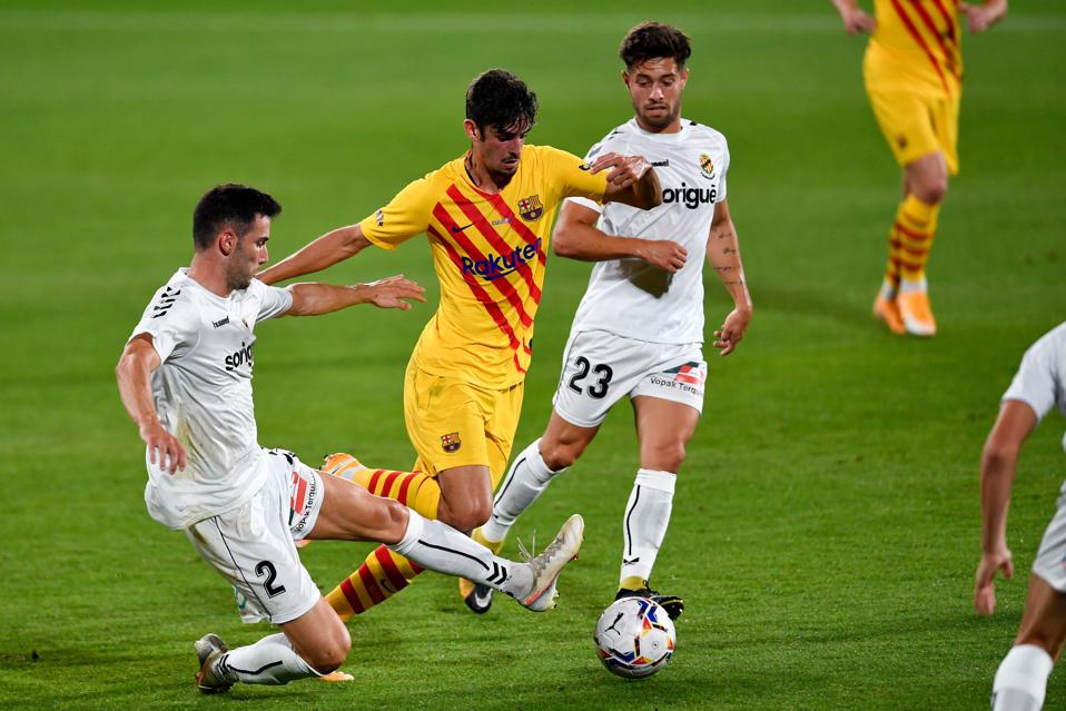 Francisco Trincao Reminds Fc Barcelona Legend Of Kaka On Debut