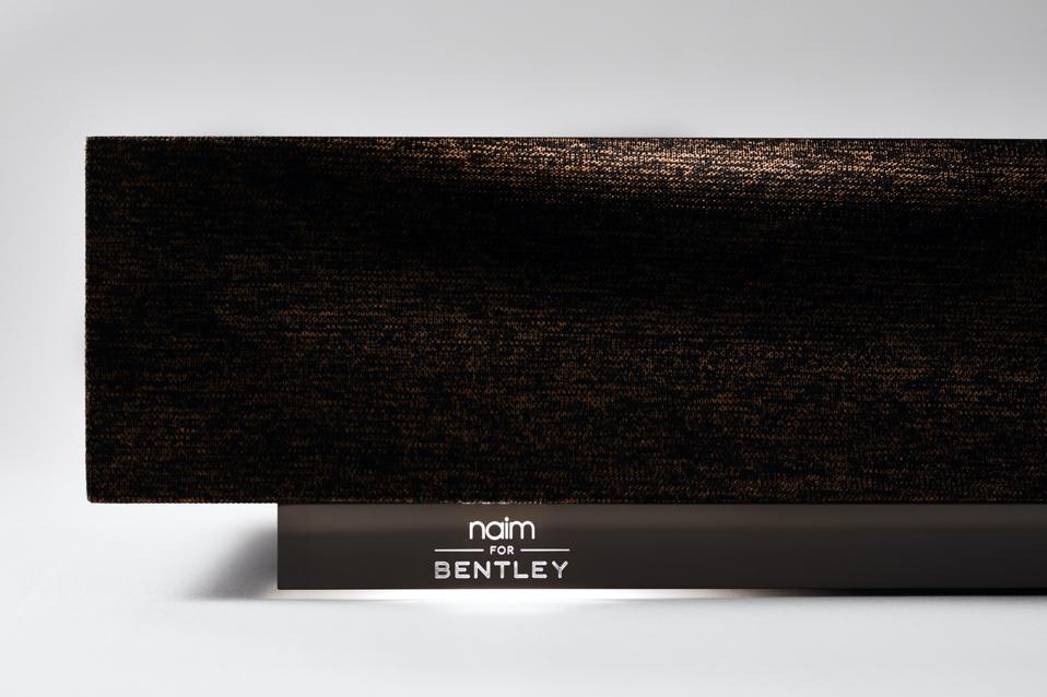 Close-up Naim Mu-so for Bentley Special Edition