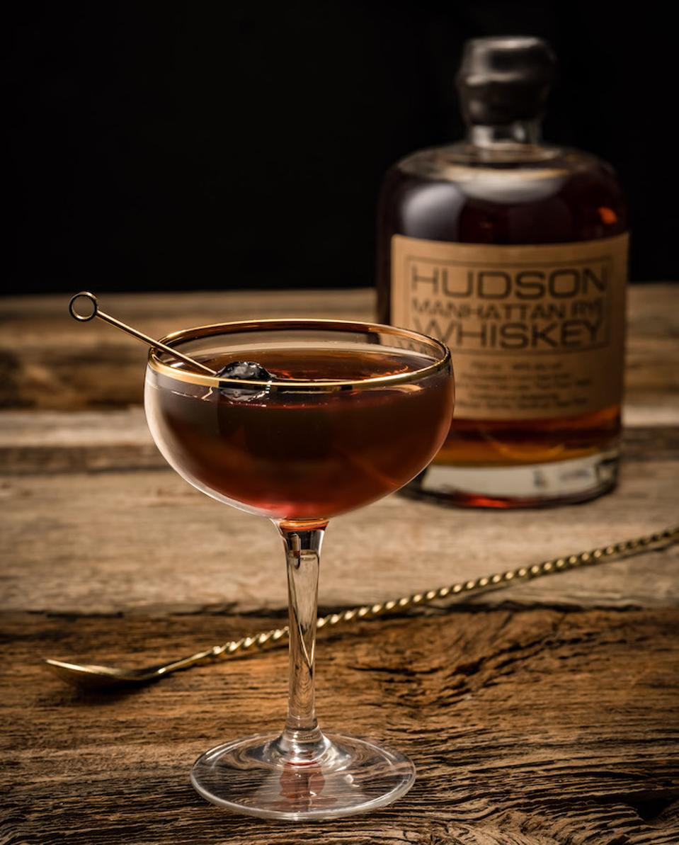 25 Of The Best Whiskey Cocktails To Make This Season—and Beyond