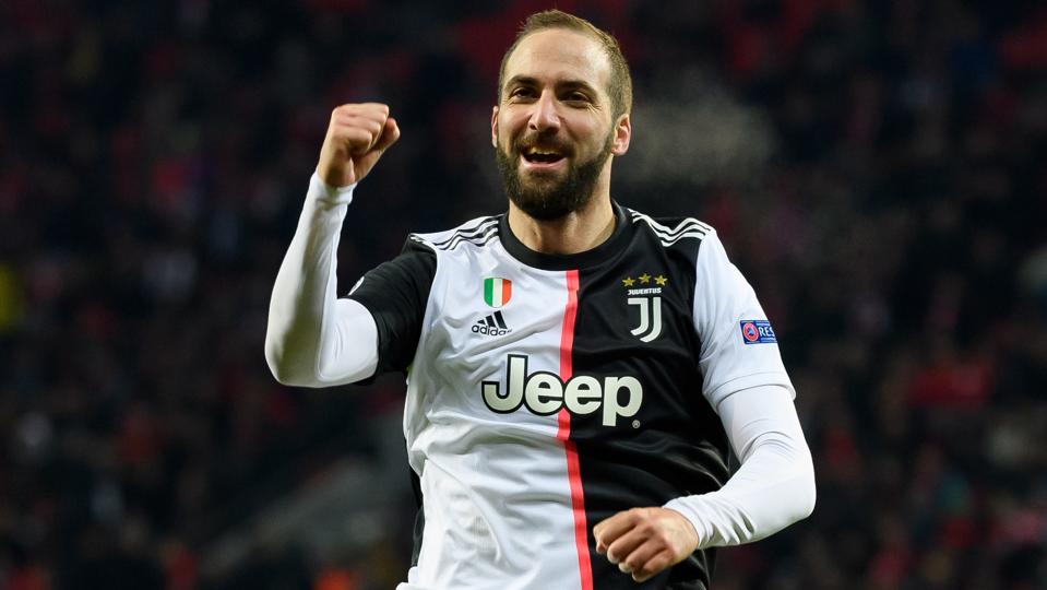 Bayer Leverkusen v Juventus: Group D - UEFA Champions League