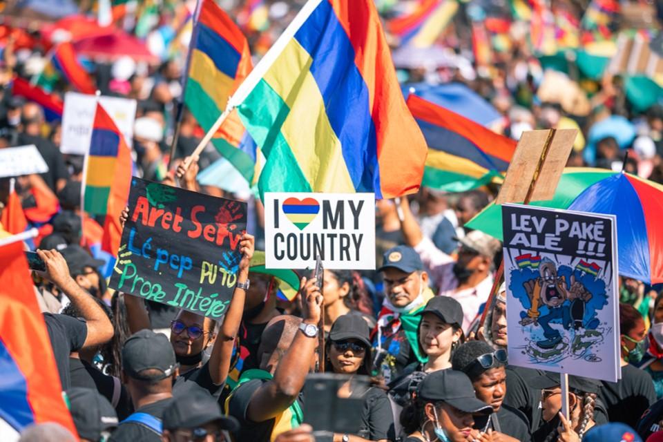 Trouble In Paradise Facebook Spread Of Hate Speech As Mauritius Oil