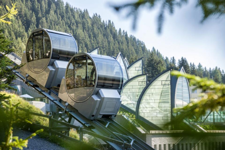 Tschuggen Grand Hotel Cable Car