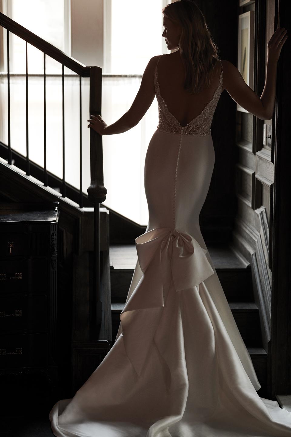 On Trend Wedding Gowns That Are Modernizing Bridal By Infusing Technology On Trend Wedding Gowns That Are Modernizing Bridal By Infusing Technology