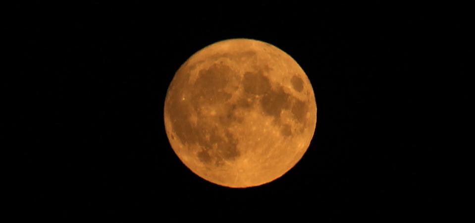 2019's Harvest Moon captured from London.