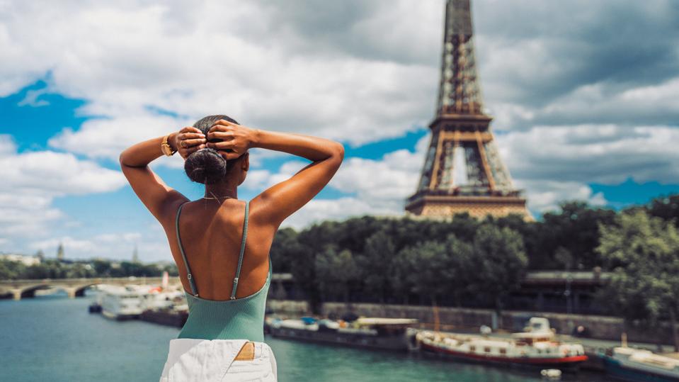 Paris france solo female travel women traveling