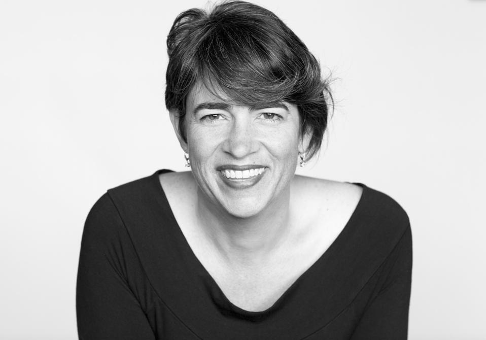 femme souriante