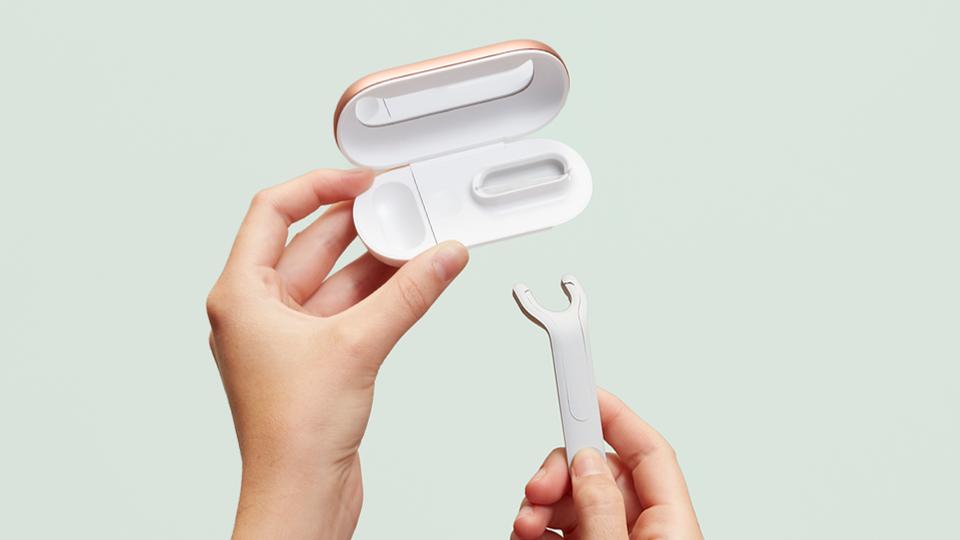 Your Floss Pick Habit Is Killing The Planet, Quip Is Here To Help Your Floss Pick Habit Is Killing The Planet, Quip Is Here To Help