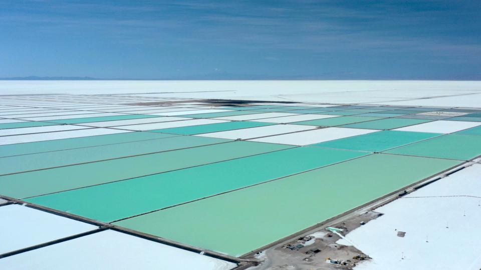 TOPSHOT-BOLIVIA-LITHIUM-PRODUCTION