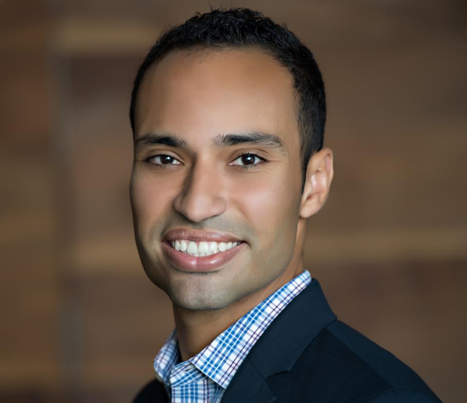 Four Seasons Hotel Washington DC bourbon steak michael mina general manager Jose Gonzalez