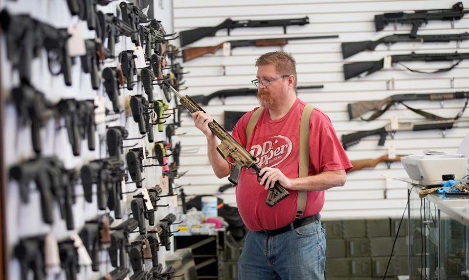 US-HEALTH-VIRUS-GUNS