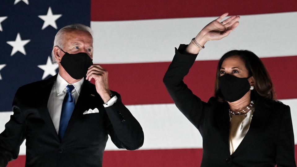 TOPSHOT-US-POLITICS-VOTE-DEMOCRATS