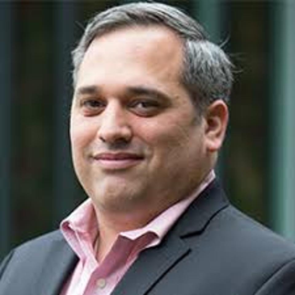 Matt Sabbatino, Managing Director at L.E.K. Consulting