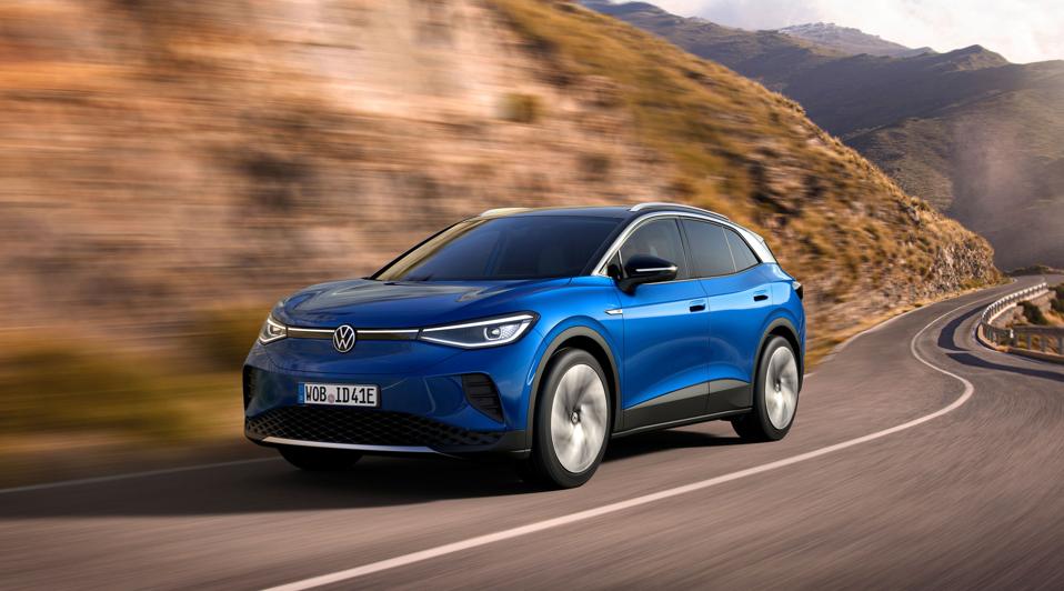 Quick Compare Tesla Model Y Vs 2021 Volkswagen Id 4 Electric Suv Competition Revs Up In U S