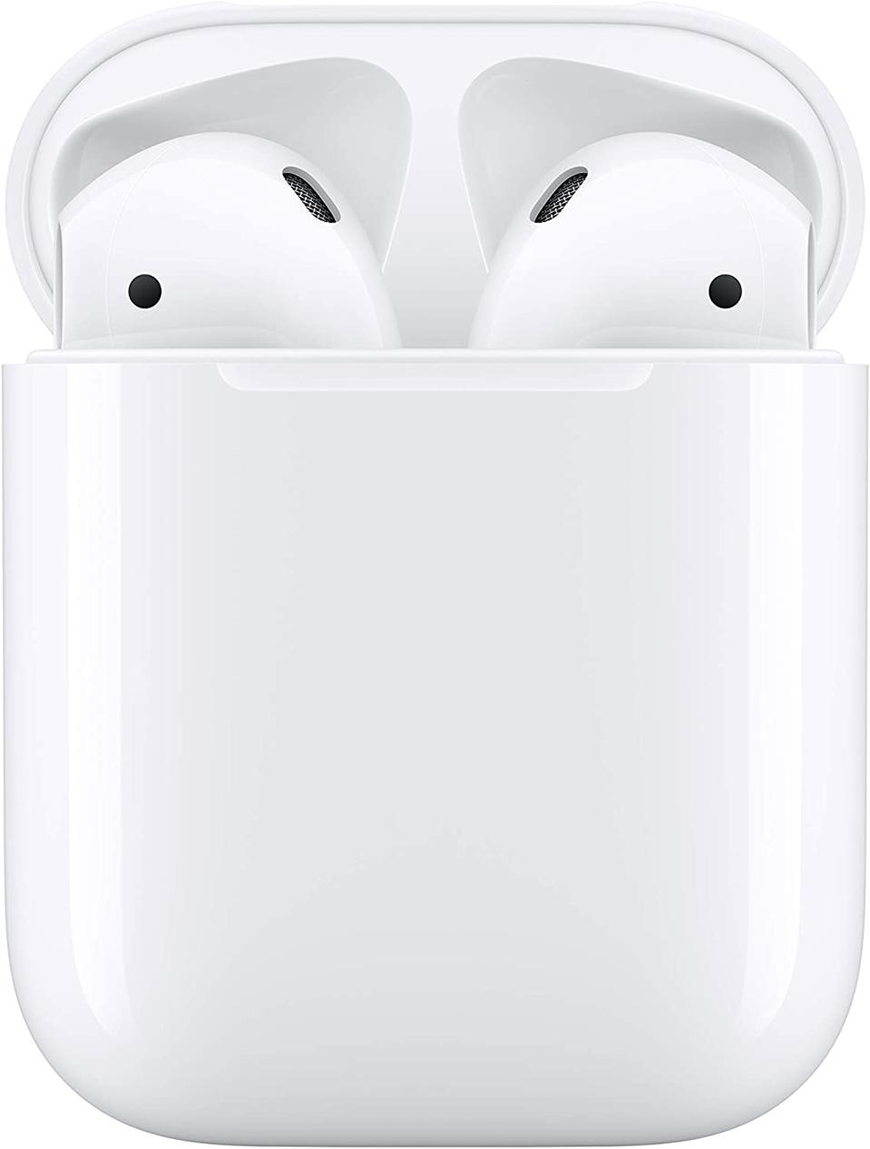 Apple AirPods With Charging Case (Wired)