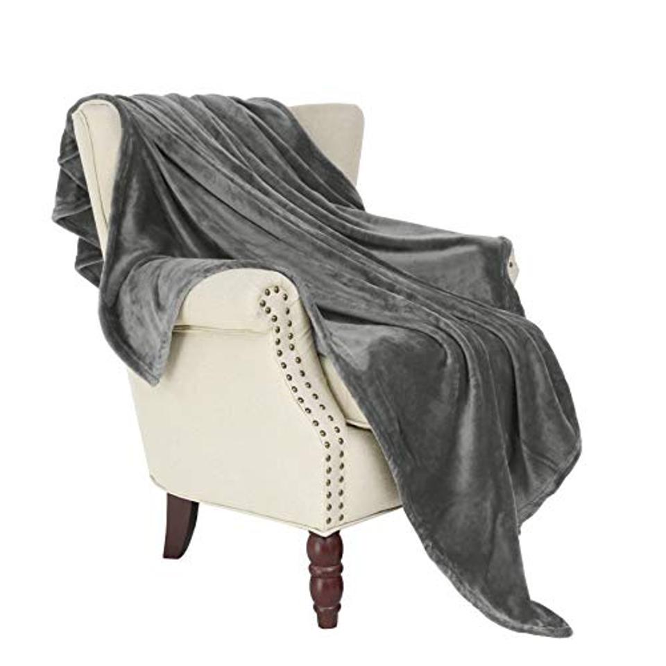 Prime Day deal Exclusivo Mezcla Large Flannel Fleece Velvet Plush Throw Blanket – 50″ x 70″ (Grey)
