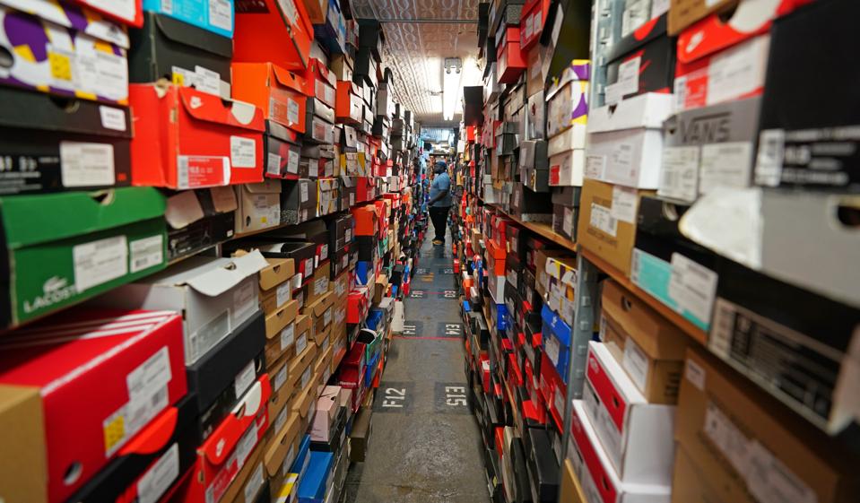 LIFESTYLE-US-FASHION-LEISURE-RETAIL