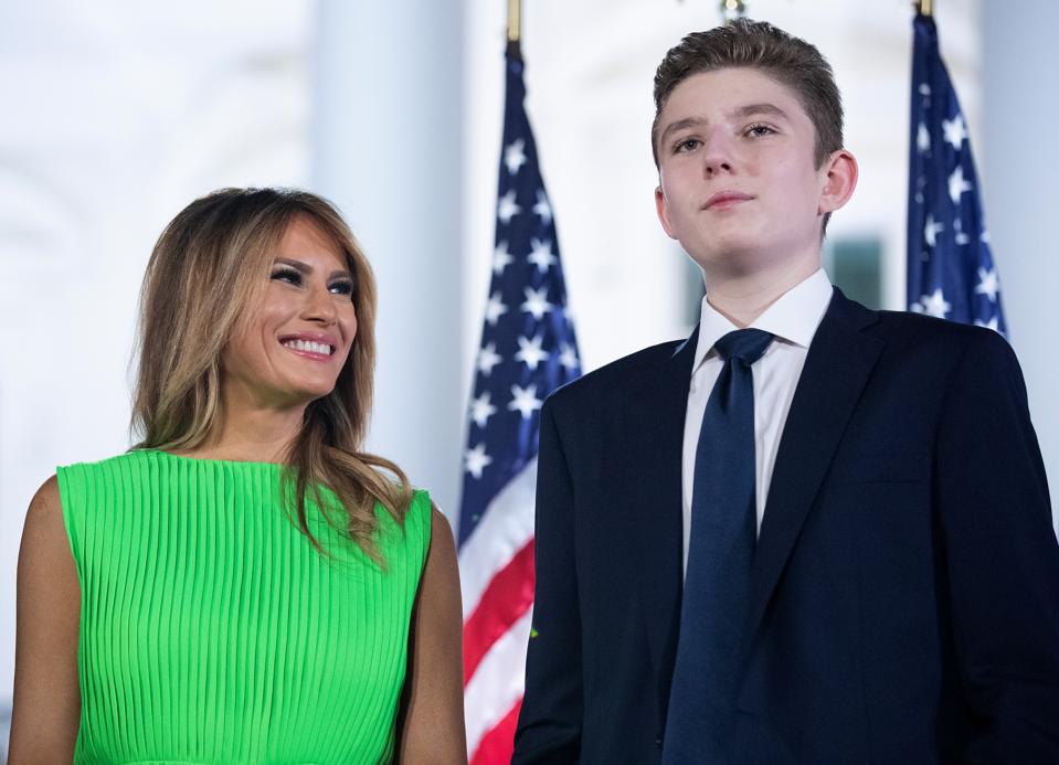 Cậu út nhà Trump nhiễm Covid-19 1