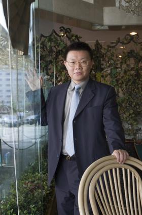 Gong Hongjia & family