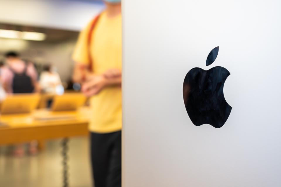 Skip Apple Stock Pick Apple Component Suppliers To Ride 5g Iphone Wave