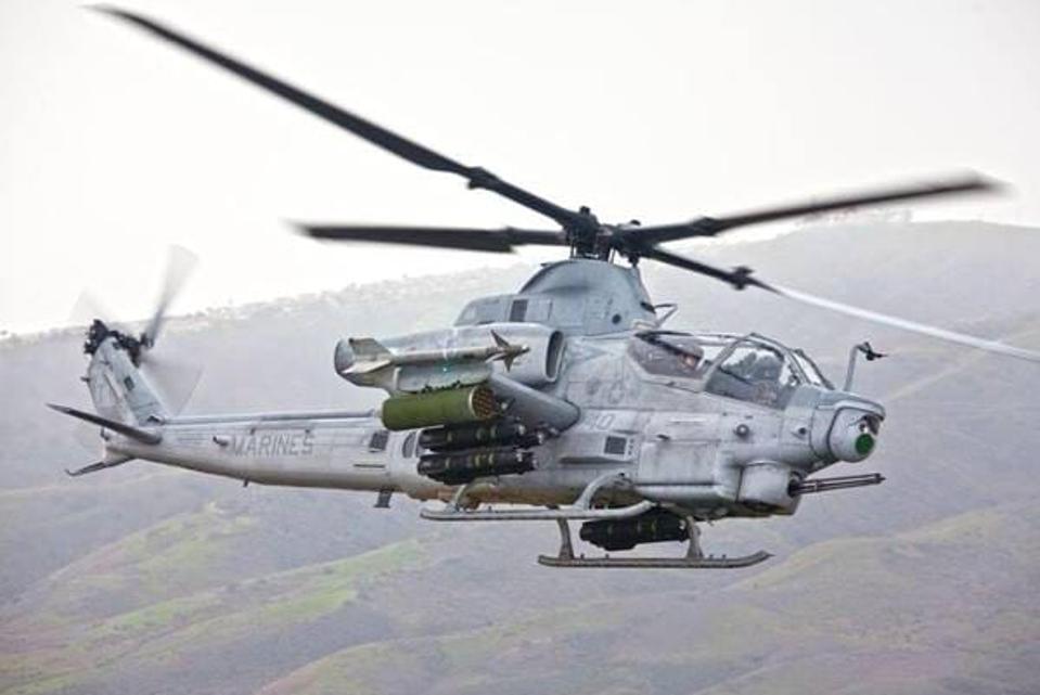 The Marines Ah 1 Super Cobra Attack Helicopter Is Slithering Away