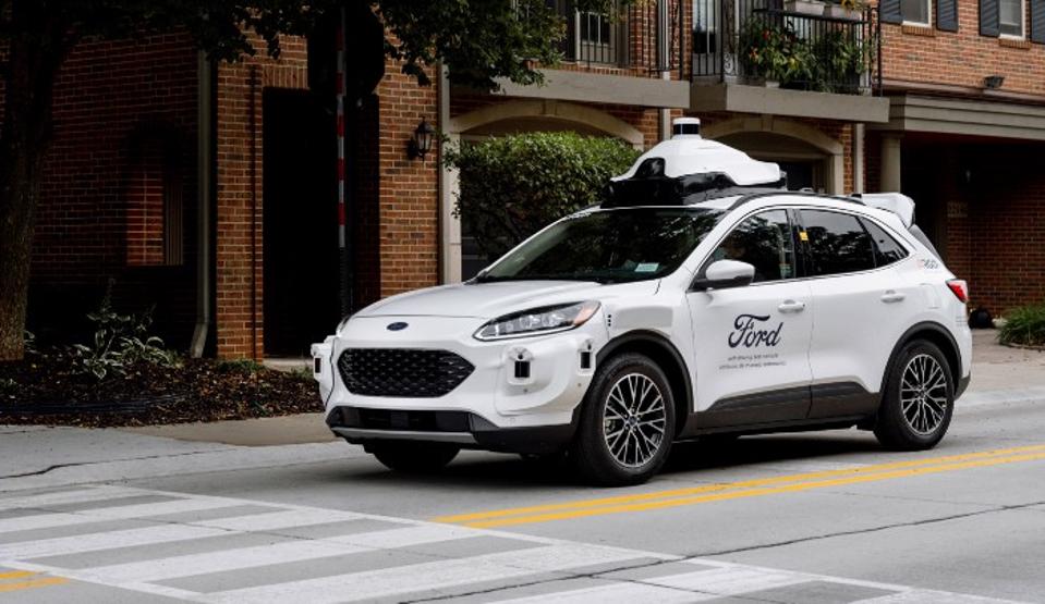 Ford 4th-generation automated vehicle prototypes have more sensors and are now based on the Escape hybrid