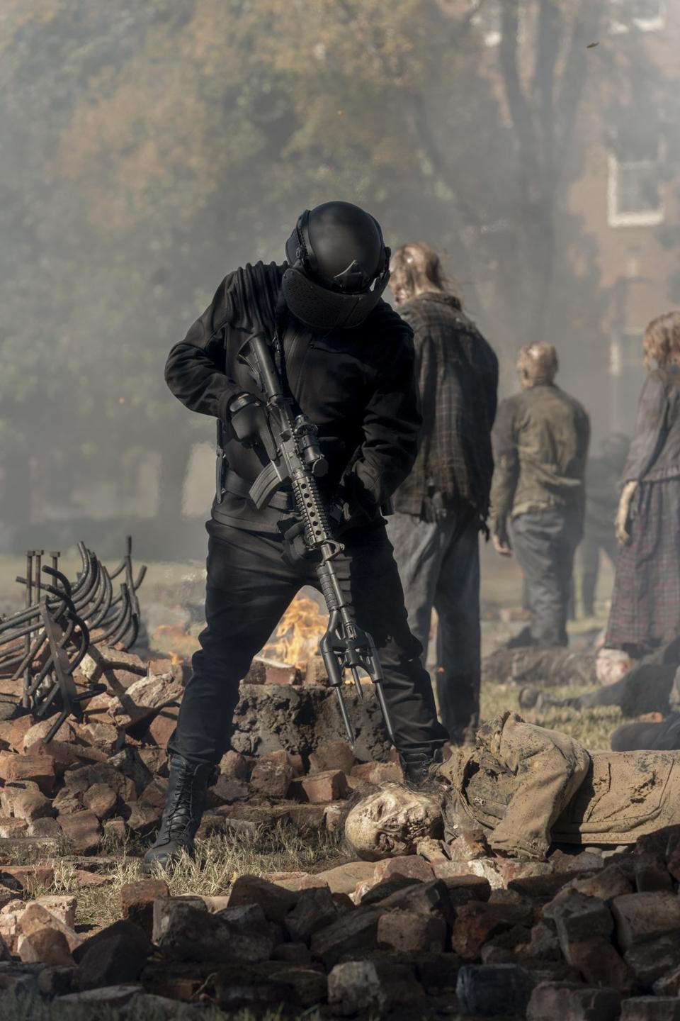 The Walking Dead World Beyond Has One Huge Glaring Problem The Walking Dead World Beyond Has One Huge Glaring Problem