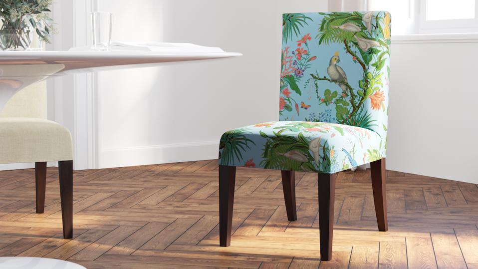 bird print dinging chair and table