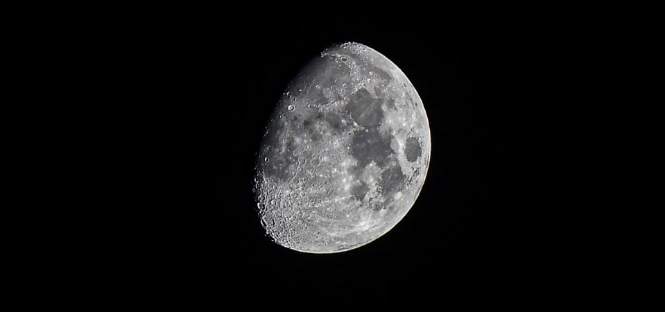 The night skies will this week be dominated by a a waxing gibbous moon, though the full moon ″Beaver Moon″ at the end of the week will also be a penumbral lunar eclipse.