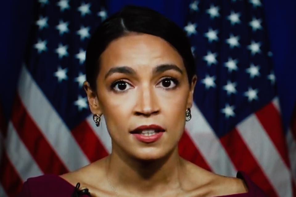 Among Us Suffers Attack By Apparent Pro Trump Hacker Three Days After Aoc S Hit Twitch Rally