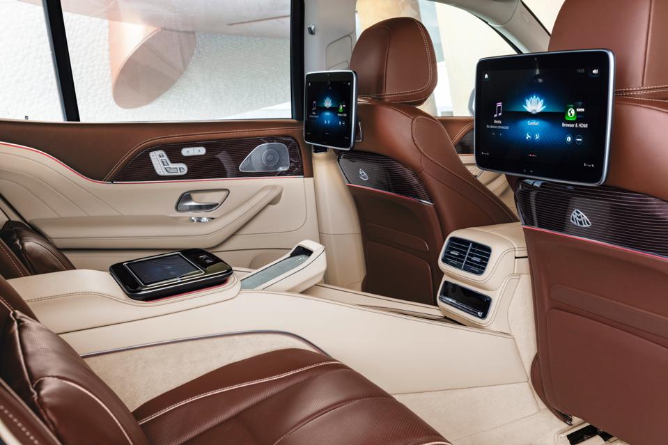 21 Mercedes Maybach Gls 600 News What Makes It Worth 160 000 21 Mercedes Maybach Gls 600 News What Makes It Worth 160 000