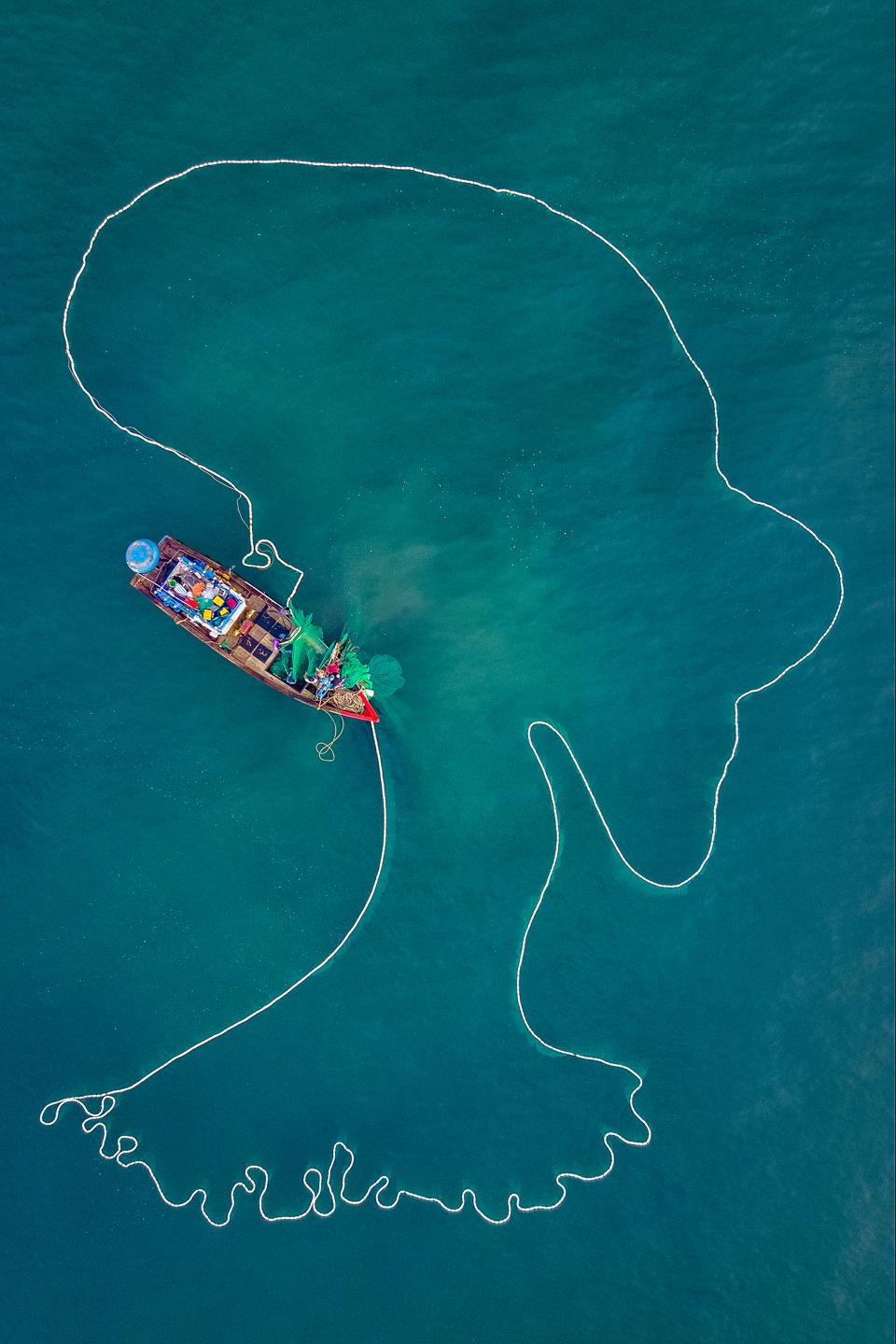 ″The Lady of the Sea″ aerial photography awards