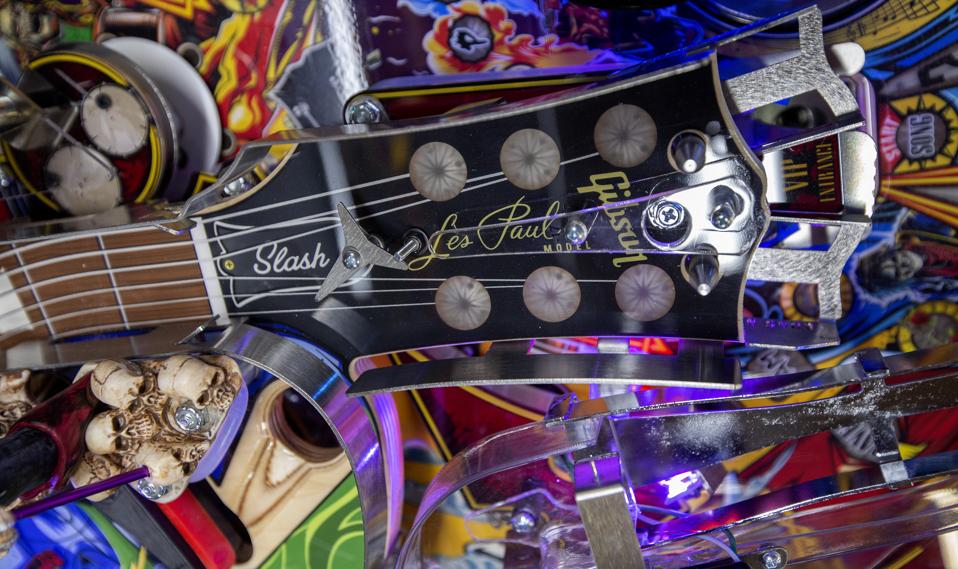 Guns N Roses Guitarist Slash On New Not In This Lifetime Pinball Machine Collaborating With Jersey Jack Pinball
