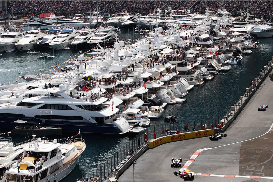 Superyacht Influencer Interview Why Watching Formula 1 Races From Your Superyacht Tops Every Aspiring Billionaire S Bucket List