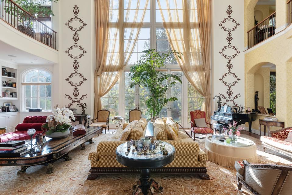 KISS, Gene Simmons, Beverly Hills, California, taxes, luxury, real estate, great room