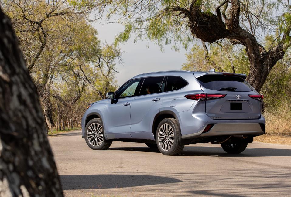 2020 Toyota Highlander Platinum Review Is The 2020 Highlander The Best 3 Row Family SUV 2020 Toyota Highlander Platinum Review Is The 2020 Highlander The Best 3 Row Family SUV