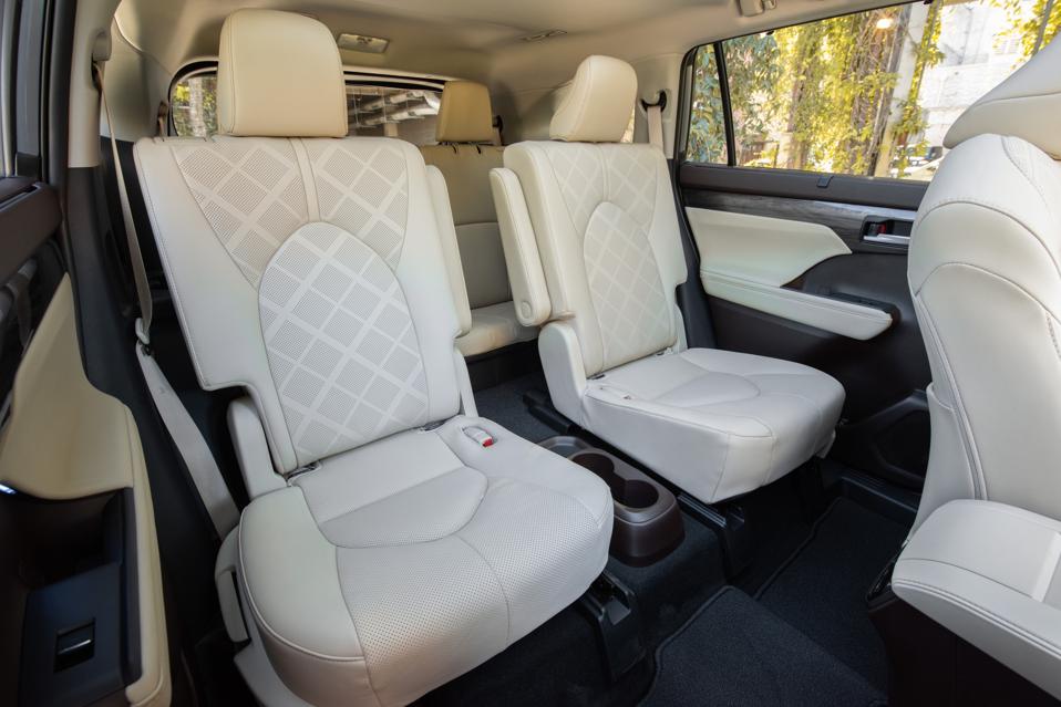 Three Rows Highlander 2020 Toyota Highlander Platinum Review: Is The 2020 Highlander The Best ...