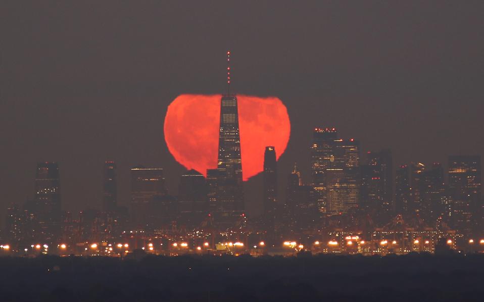 Second Full Moon Of October, A ″Blue Moon″, Falls On Halloween