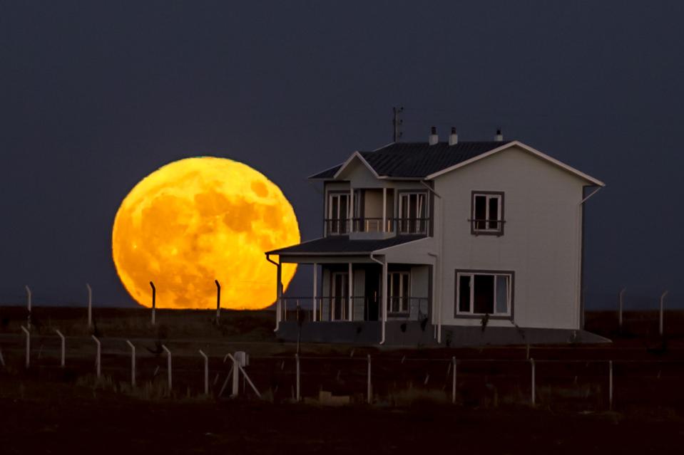 Lua Azul em Ancara