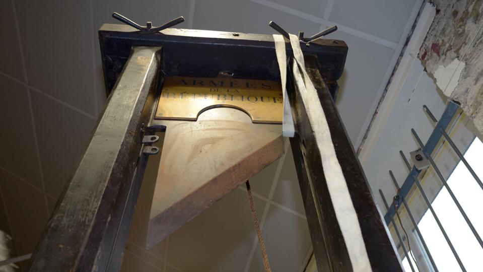 The Rise And Fall Of The Guillotine The Rise And Fall Of The Guillotine