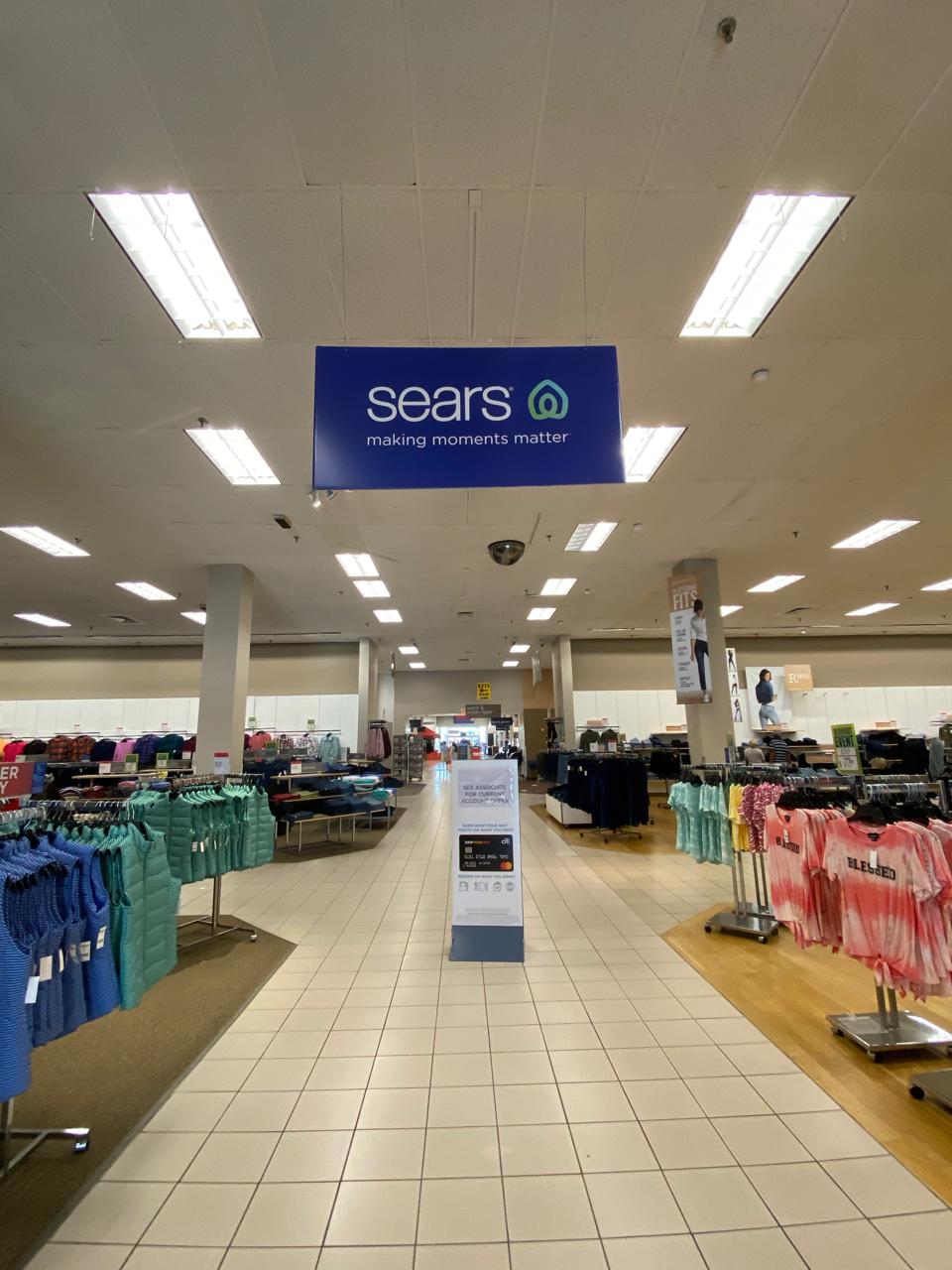 Sears Appears To Have Given Up On The Holiday Selling Season Sears After Christmas Sales