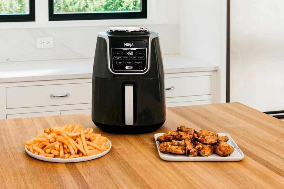 Early Black Friday Deals Huge Savings At Macy S Best Buy Walmart Target And More