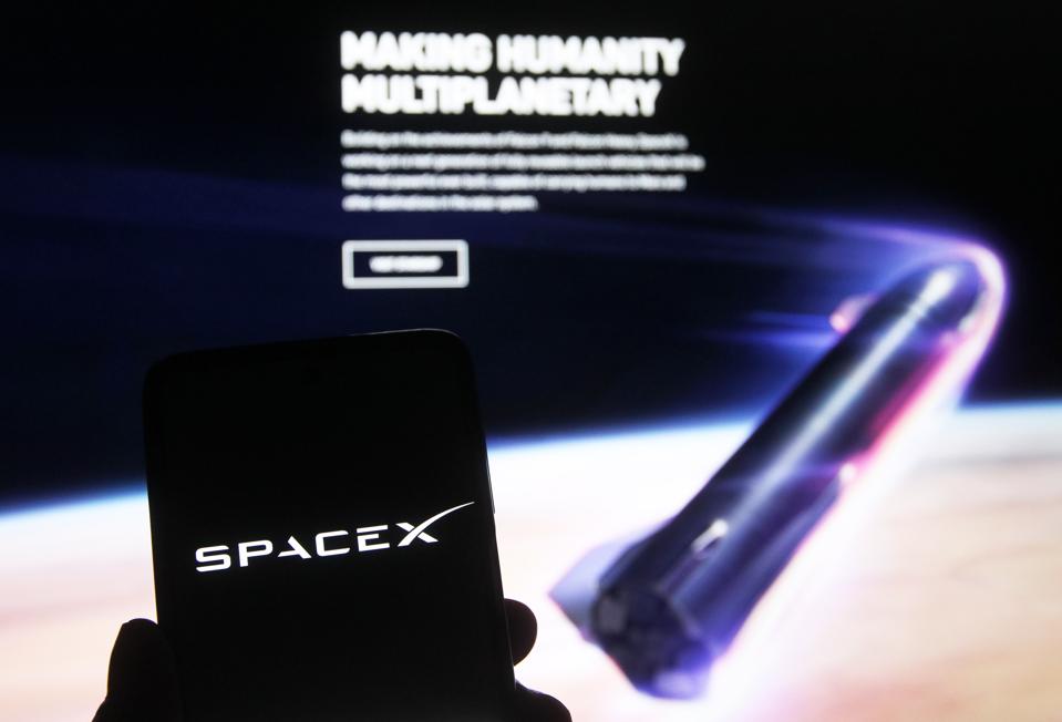 SpaceX logo