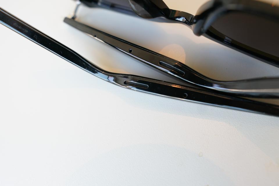 The speakers in the arms of the sunglasses.