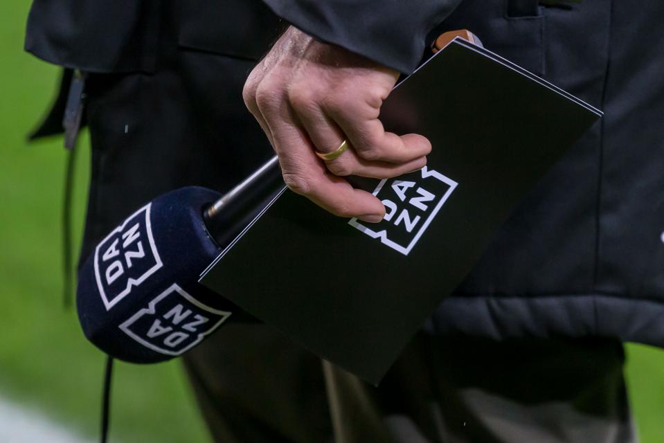 TSG 1899 Hoffenheim v Borussia Dortmund - Bundesliga