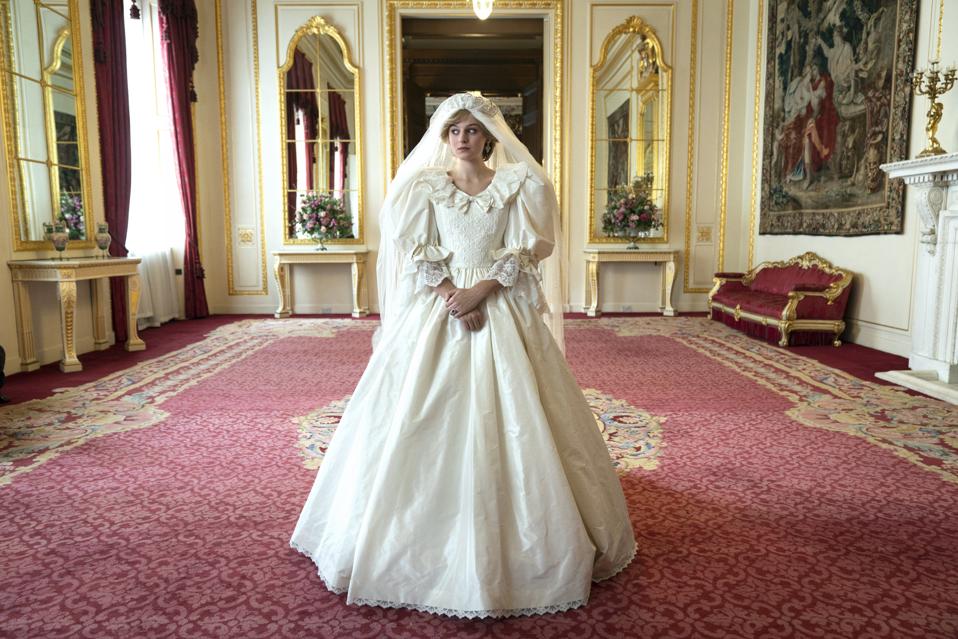 The Crown's near-perfect replica of Princess Diana's wedding dress