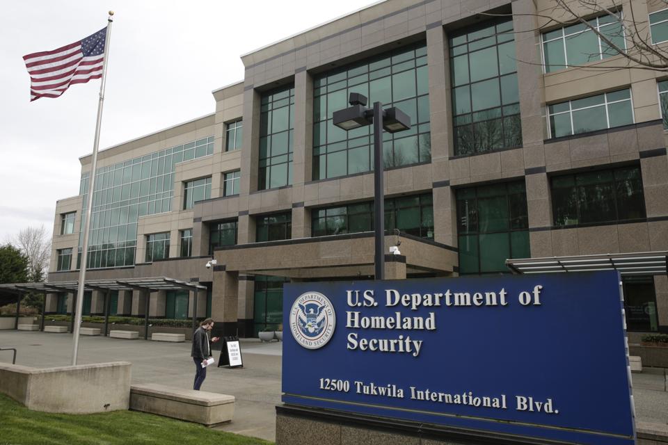 DHS Overestimated Revenue In H-1B Fee Immigration Rule By $6.1 Billion