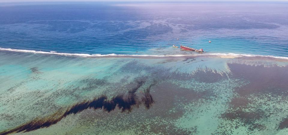 8 Aug: the thin film of the oil slick can be seen drifting away from the lagoon to whale and dolphin nursing grounds (top of image)