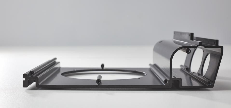 T+A Caruso chassis