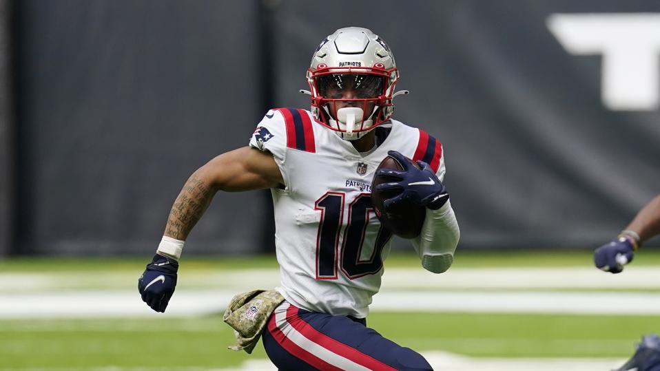 Damiere Byrd Could Have A Place In New England Patriots 21 Receiver Plans Damiere Byrd Could Have A Place In New England Patriots 21 Receiver Plans
